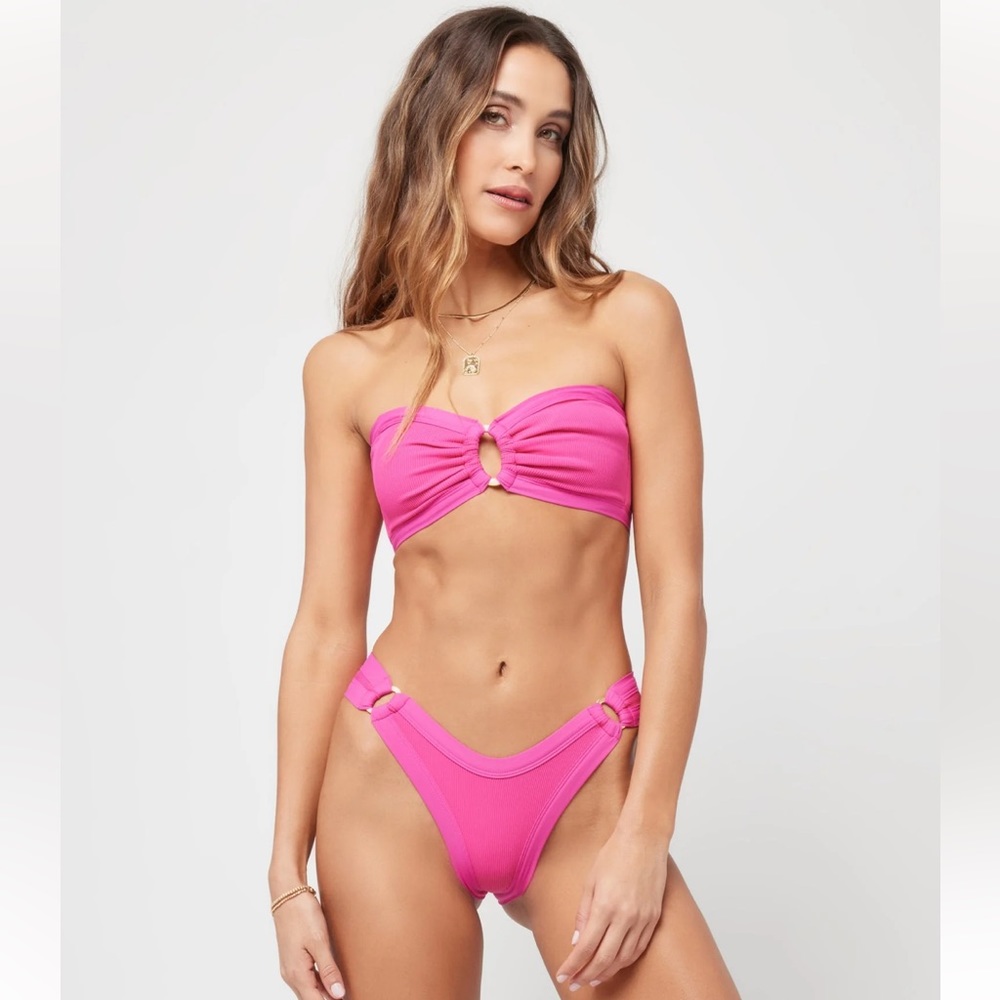 L Space ribbed maya bikini top and ribbed Anna bikini bottom in Bougainvillea 🩷